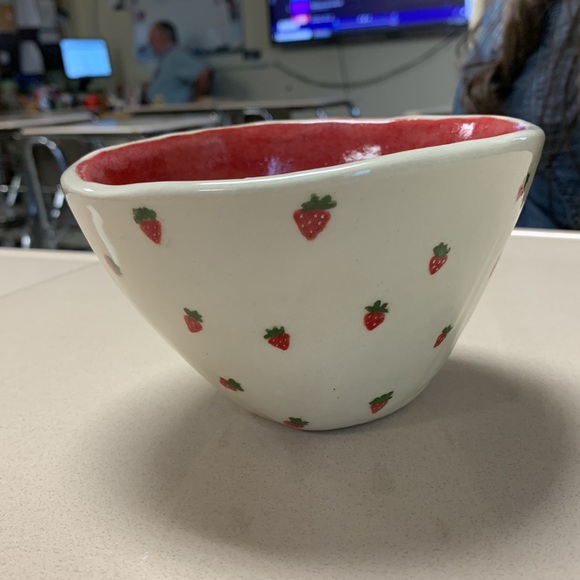 Hand Made Strawberry Bowl - Picture 2 of 3